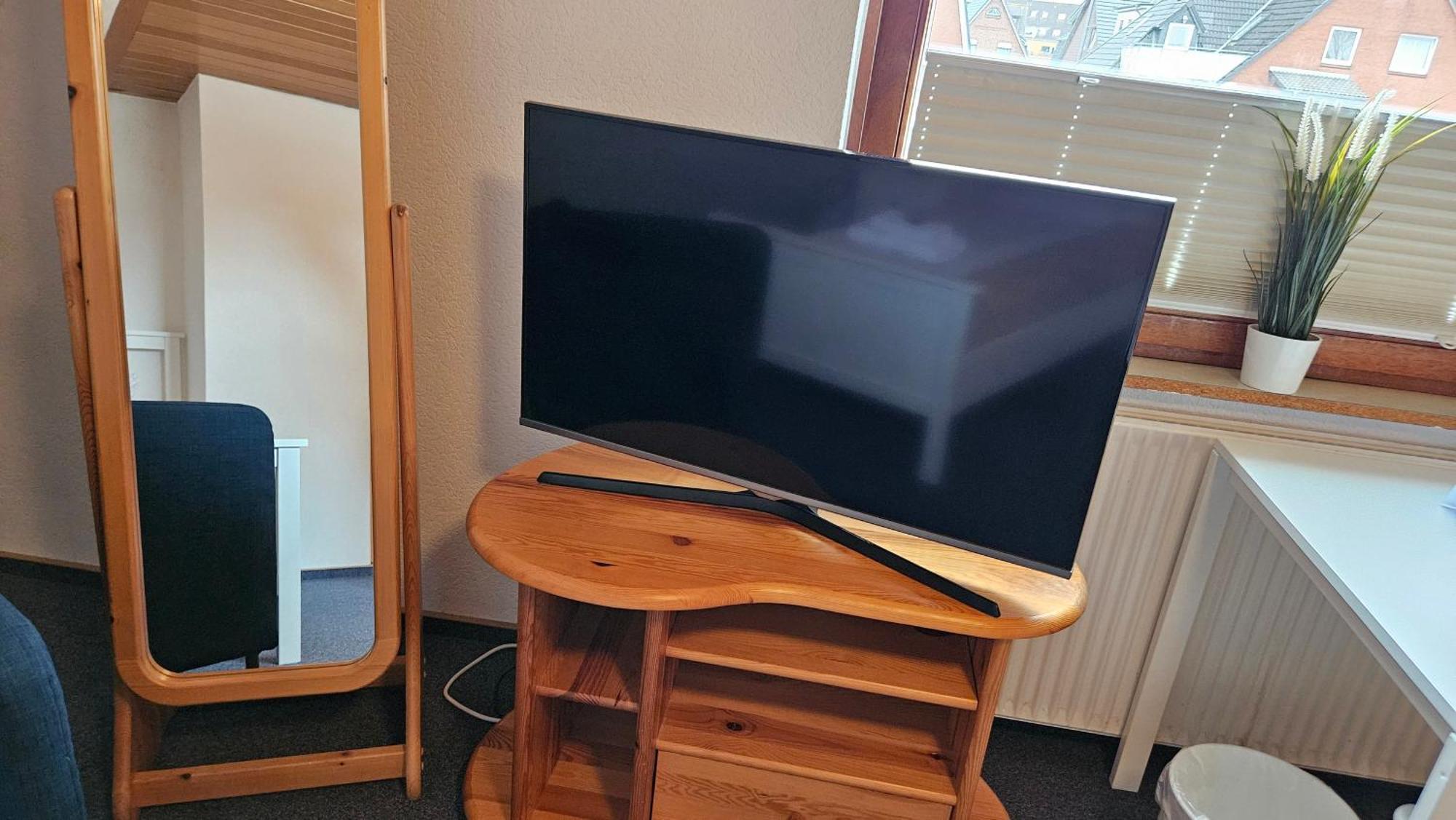 Hotel Dorfkrug Büsum - günstige Altbauzimmer Am Oland Zimmer foto